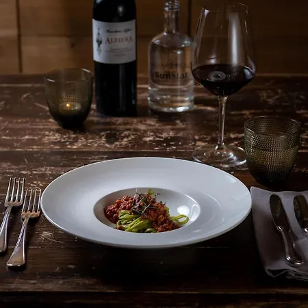 Sunstar Piemont Castello Di Isola d'Asti