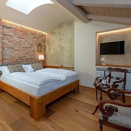 Sunstar Piemont Castello Di 4*